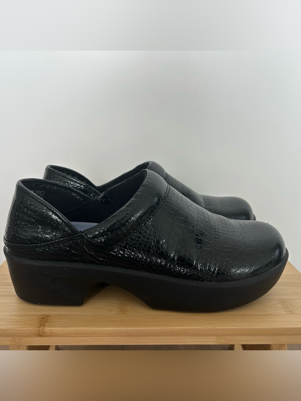 Black Women's Slip-On Platform Clog
